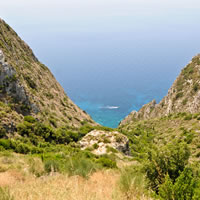 Cycling tour through pretty seaside villages